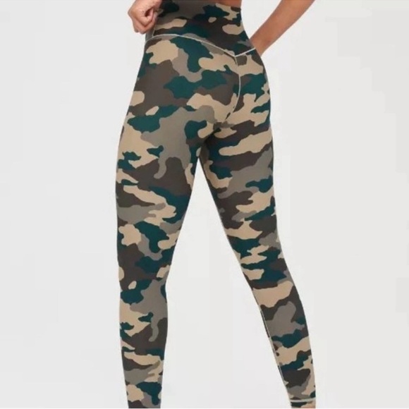 Aerie Large Offline Real Me 7/8 Camo Leggings NWT - Picture 12 of 12